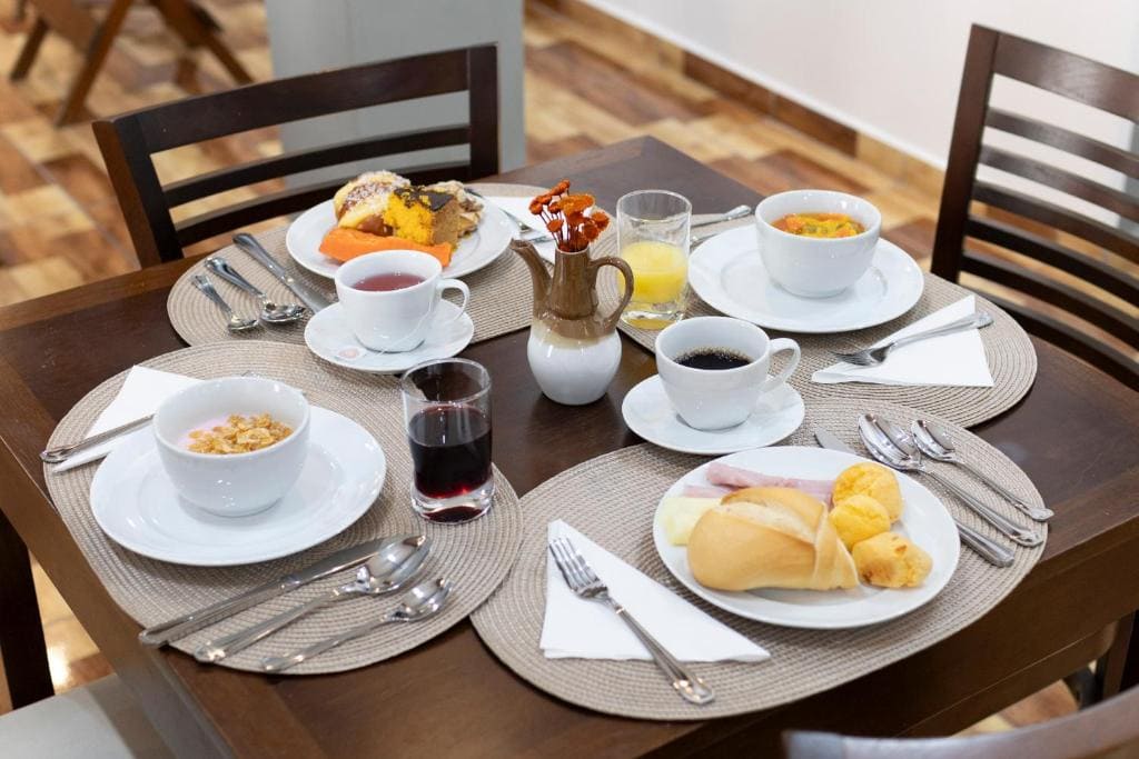 Imagens Café da Manhã, Metro Hotel